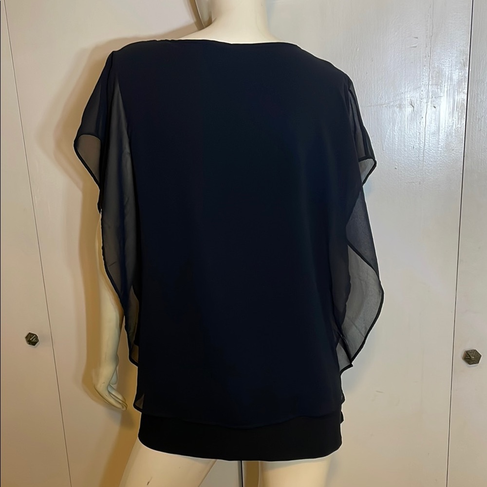 🌺SALE 5 for $20🌺Elegant Black Women's Top - Picture 3 of 3